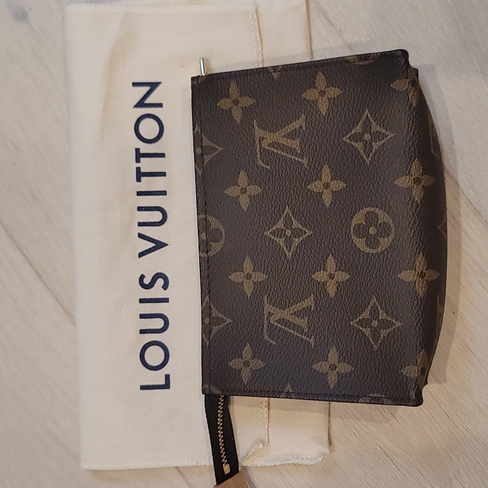 Louis Vuitton Monogram Toiletry Pouch 15